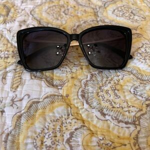 Black Oversized Sunglasses